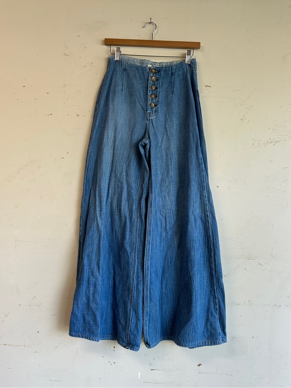 Free people super wide leg elephant bell button fly jeans 26” waist
